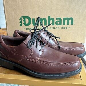 Douglas by Dunham men’s casual shoe brown leather lightweight size 9.5 d new